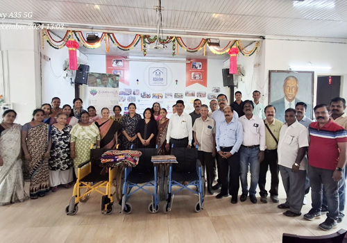 Karmasya Foundation & Retired Staff from the PCOM Office of Central Railway